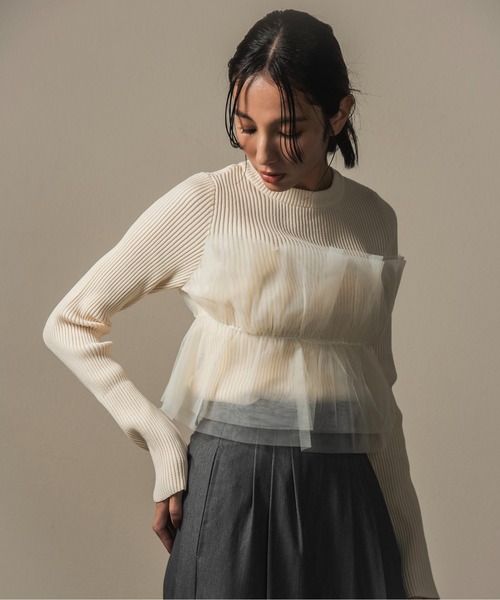 I_am（アイアム）の「tulle docking pullover / チュールドッキングプルオーバー（Tシャツ/カットソー・レディース・チャコール/アイボリー/ブラック・FREE）」の2枚目の写真