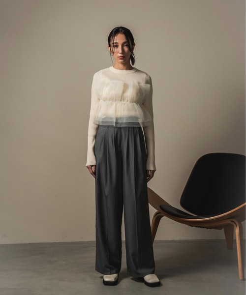 I_am（アイアム）の「tulle docking pullover / チュールドッキングプルオーバー（Tシャツ/カットソー・レディース・チャコール/アイボリー/ブラック・FREE）」の6枚目の写真