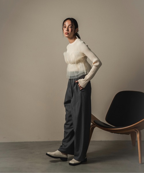 I_am（アイアム）の「tulle docking pullover / チュールドッキングプルオーバー（Tシャツ/カットソー・レディース・チャコール/アイボリー/ブラック・FREE）」の7枚目の写真