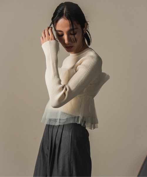 I_am（アイアム）の「tulle docking pullover / チュールドッキングプルオーバー（Tシャツ/カットソー・レディース・チャコール/アイボリー/ブラック・FREE）」の4枚目の写真