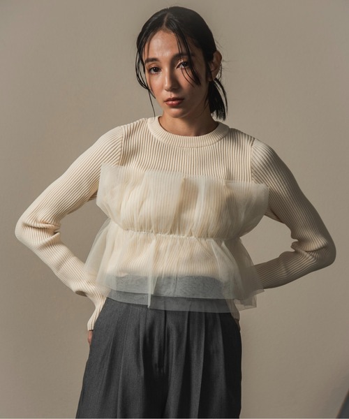 I_am（アイアム）の「tulle docking pullover / チュールドッキングプルオーバー（Tシャツ/カットソー・レディース・チャコール/アイボリー/ブラック・FREE）」の5枚目の写真