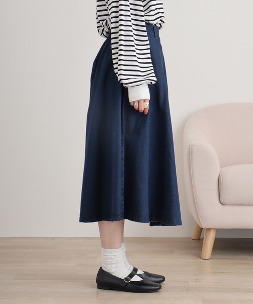 atONE(アットワン)の「8.5ozフレアデニムスカート(デニムスカート・レディース・ネイビー/ワンウォッシュ・M/L/3L/LL)」の6枚目の写真