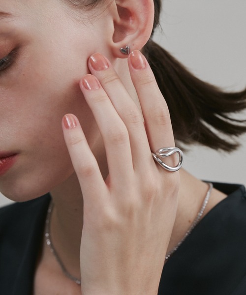 ciite' surgical stainless(シーテサージカルステンレス)の「【 金属アレルギー対応 】ニュアンスライン リング サージカルステンレス(リング・レディース・シルバー/ゴールド・13号/11号/15号/9号/7号)」の1枚目の写真