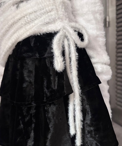 XU(エックスユー)の「ストリートファッション XU エックスユー velor frill skirt ベロアフリルスカート ティアードスカート ミニスカート ベロアスカート 韓国ファッション 韓国ストリート(スカート・レディース・ブラック・ONE SIZE)」の10枚目の写真