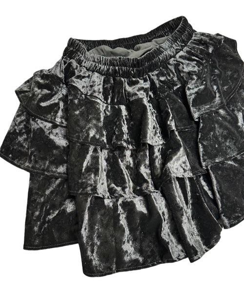 XU(エックスユー)の「ストリートファッション XU エックスユー velor frill skirt ベロアフリルスカート ティアードスカート ミニスカート ベロアスカート 韓国ファッション 韓国ストリート(スカート・レディース・ブラック・ONE SIZE)」の14枚目の写真