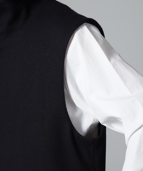 NANO universe(ナノユニバース)の「「100%ウール」ジップベスト(ベスト・メンズ・ブルーグレー/ダークネイビー・M/L)」の21枚目の写真