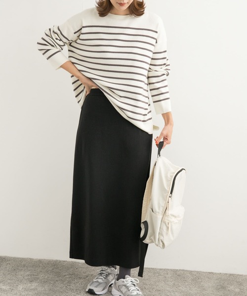 URBAN RESEARCH DOORS（アーバンリサーチドアーズ）の「ダンボールニットストレートスカート（スカート・レディース・ブラック/ホワイト系その他・MEDIUM/SMALL）」の4枚目の写真