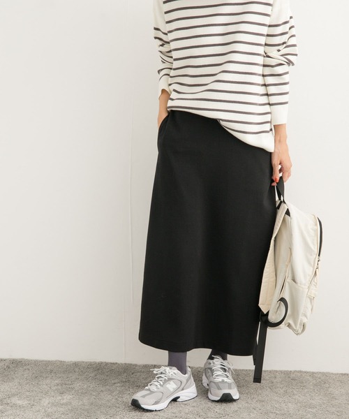 URBAN RESEARCH DOORS（アーバンリサーチドアーズ）の「ダンボールニットストレートスカート（スカート・レディース・ブラック/ホワイト系その他・MEDIUM/SMALL）」の5枚目の写真