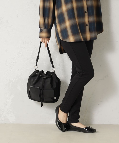 FOUND GOOD（ファウンドグッド）の「ポケット2WAYショルダー（ショルダーバッグ・レディース・ブラック/アイボリー/グリーン系8・FREE）」の5枚目の写真