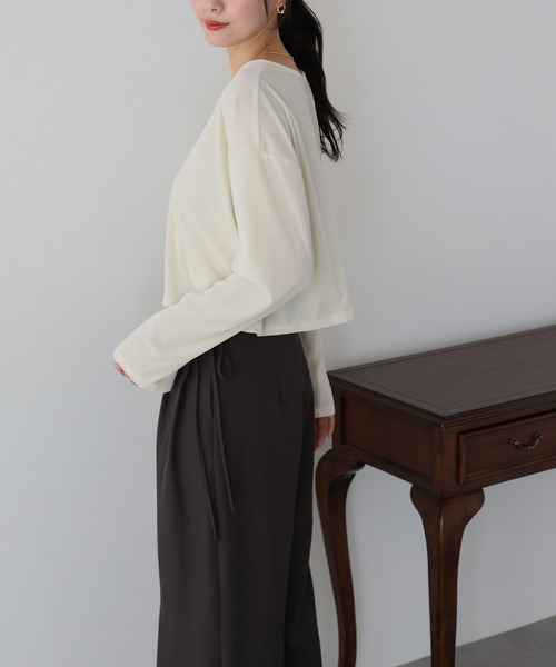 BLUEEAST(ブルーイースト)の「シアーベロアショート丈ロンT(Tシャツ/カットソー・レディース・ネイビー/モカ/アイボリー・MEDIUM)」の11枚目の写真