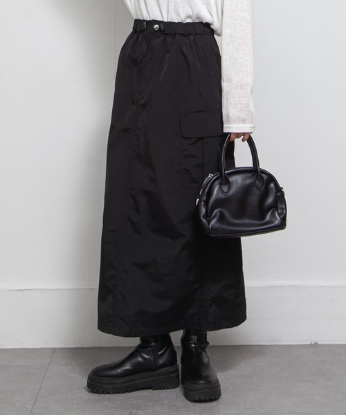 Chillfar(チルファー)の「ドロストギャザーカーゴスカート(スカート・レディース・ブラック/カーキ/チャコール・FREE)」の1枚目の写真