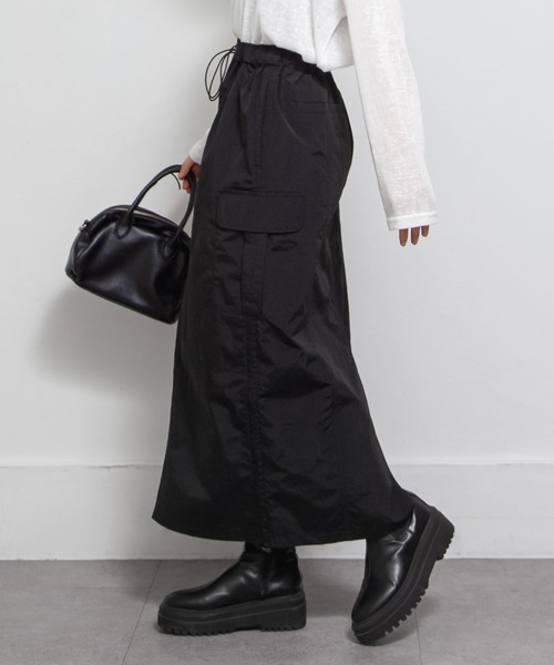 Chillfar(チルファー)の「ドロストギャザーカーゴスカート(スカート・レディース・ブラック/カーキ/チャコール・FREE)」の9枚目の写真