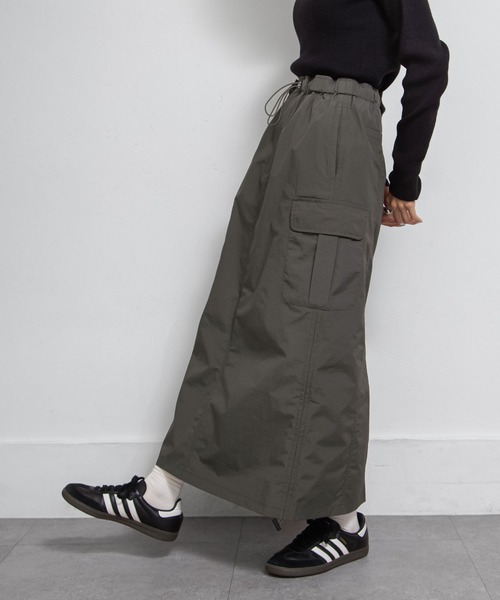 Chillfar(チルファー)の「ドロストギャザーカーゴスカート(スカート・レディース・ブラック/カーキ/チャコール・FREE)」の18枚目の写真