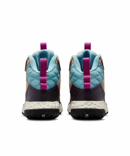 ナイキのブーツ org.jpg