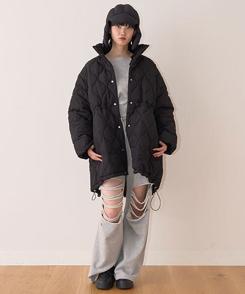 Mi-je(ミジェ)の「ダメージスウェットパンツ【韓国ファッション】(その他パンツ・レディース・トップグレー/チャコール・S/M)」の13枚目の写真