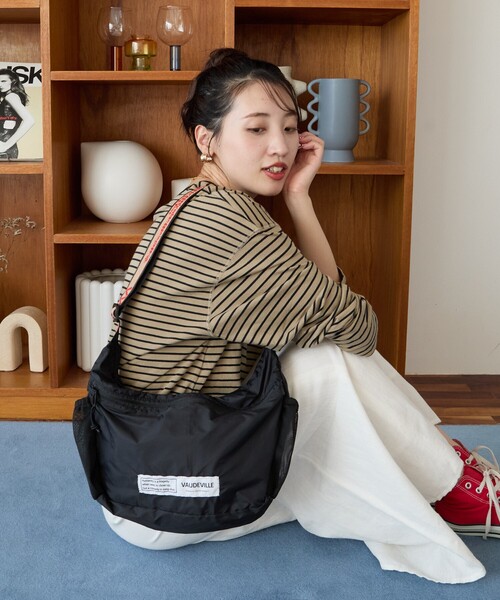 【関税込】人気● ●ロゴ ショルダーバッグ FREAK'S STORE｜ナイロン ロゴテープ サイドポケット ショルダー