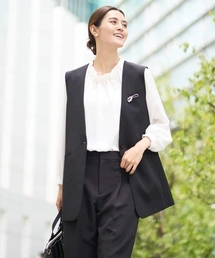 a.v.v（アーヴェヴェ）の「【洗える/イージーケア/ストレッチ】ダブルクロスVネックジレ（ノーカラージャケット）」