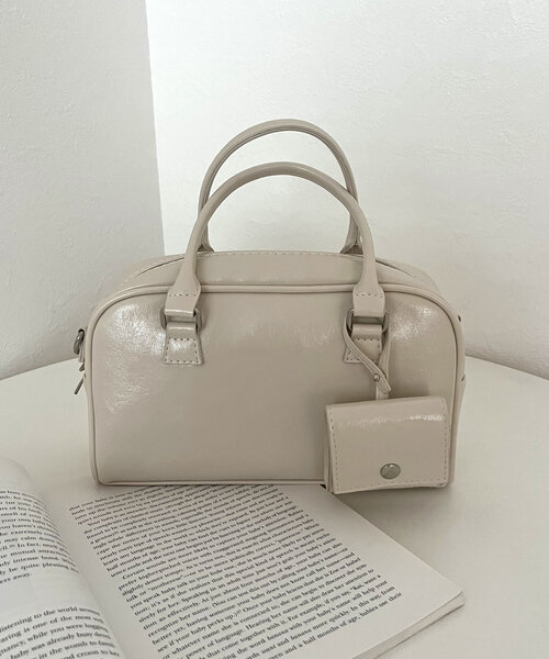 prose verse（プロズヴェール）の「ミニポーチ付きボストンバッグ（ボストンバッグ・レディース・ブラック/アイボリー・FREE）」の3枚目の写真