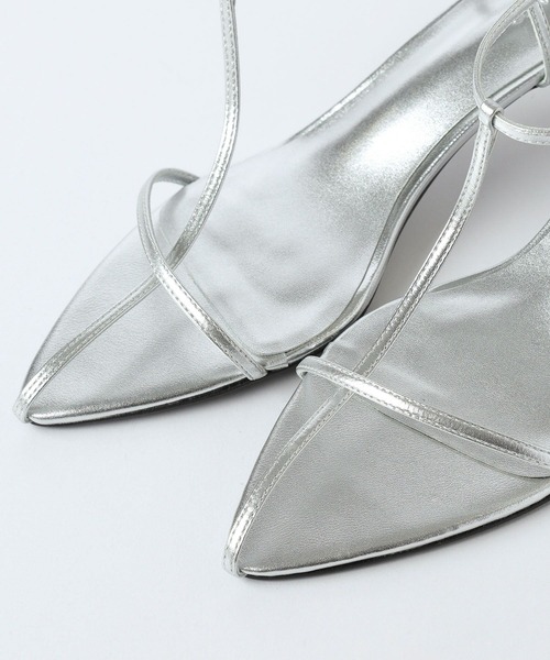 Tony Bianco(トニービアンコ)の「【TONY BIANCO】TASTサンダル(サンダル・レディース・ブラック/シルバー・6/7)」の21枚目の写真