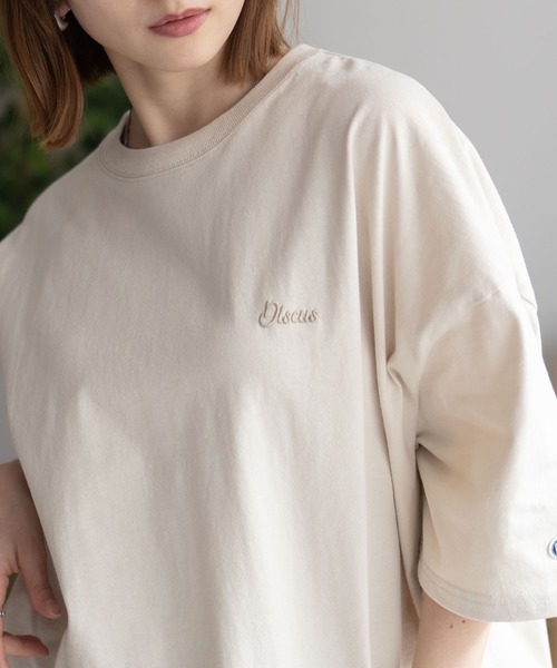 DISCUS(ディスカス)の「DISCUS 裾タックワンポイント 五分袖Tシャツ(Tシャツ/カットソー・レディース・ベージュ/オートミール/スミクロ・L/M)」の12枚目の写真