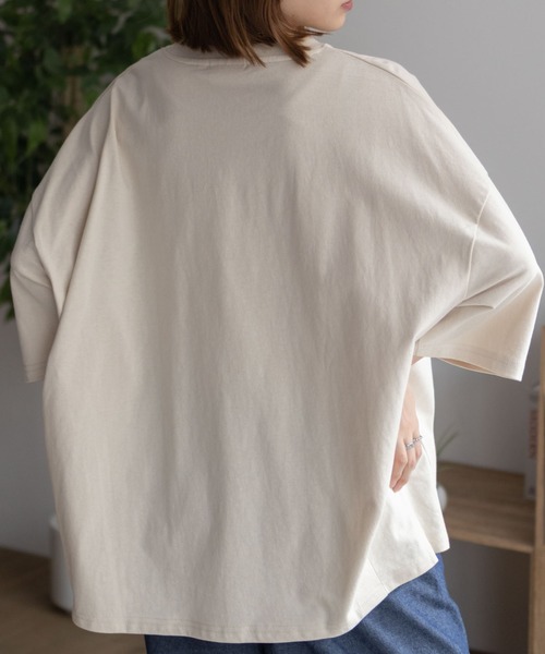 DISCUS(ディスカス)の「DISCUS 裾タックワンポイント 五分袖Tシャツ(Tシャツ/カットソー・レディース・ベージュ/オートミール/スミクロ・L/M)」の15枚目の写真