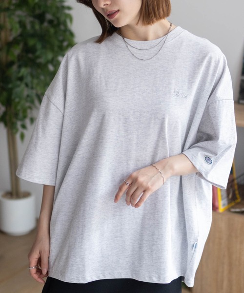 DISCUS(ディスカス)の「DISCUS 裾タックワンポイント 五分袖Tシャツ(Tシャツ/カットソー・レディース・ベージュ/オートミール/スミクロ・L/M)」の18枚目の写真