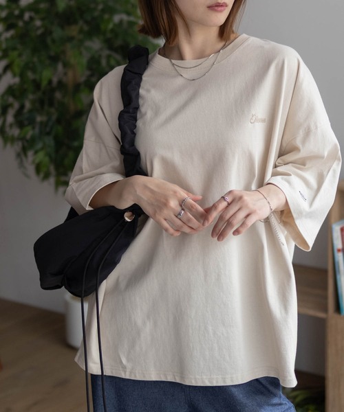 DISCUS(ディスカス)の「DISCUS 裾タックワンポイント 五分袖Tシャツ(Tシャツ/カットソー・レディース・ベージュ/オートミール/スミクロ・L/M)」の10枚目の写真