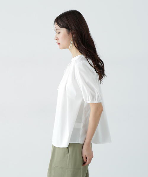 N.（N. Natural Beauty Basic）（エヌエヌナチュラルビューティーベーシック）の「タックカラーリボンブラウス（シャツ/ブラウス・レディース・オフホワイト/ブルー/ライトグリーン・MEDIUM）」の12枚目の写真