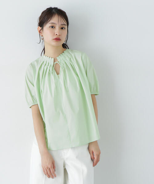 N.（N. Natural Beauty Basic）（エヌエヌナチュラルビューティーベーシック）の「タックカラーリボンブラウス（シャツ/ブラウス・レディース・オフホワイト/ブルー/ライトグリーン・MEDIUM）」の19枚目の写真
