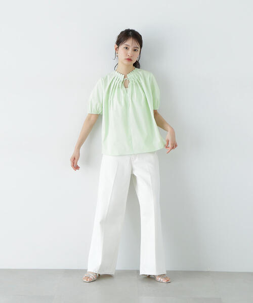 N.（N. Natural Beauty Basic）（エヌエヌナチュラルビューティーベーシック）の「タックカラーリボンブラウス（シャツ/ブラウス・レディース・オフホワイト/ブルー/ライトグリーン・MEDIUM）」の20枚目の写真