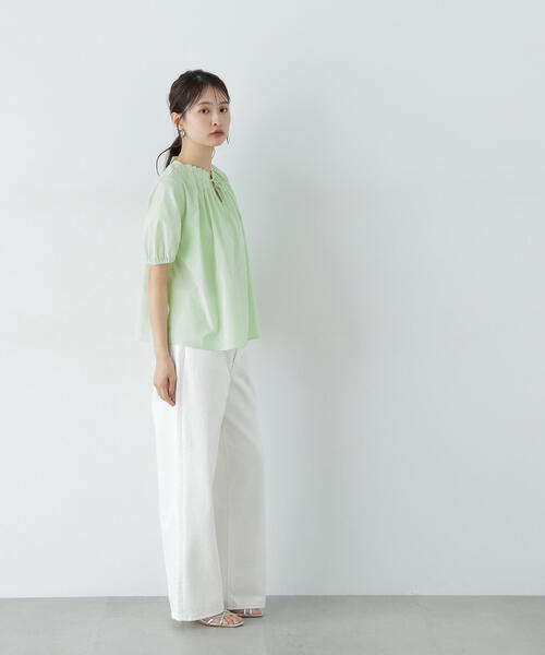 N.（N. Natural Beauty Basic）（エヌエヌナチュラルビューティーベーシック）の「タックカラーリボンブラウス（シャツ/ブラウス・レディース・オフホワイト/ブルー/ライトグリーン・MEDIUM）」の21枚目の写真