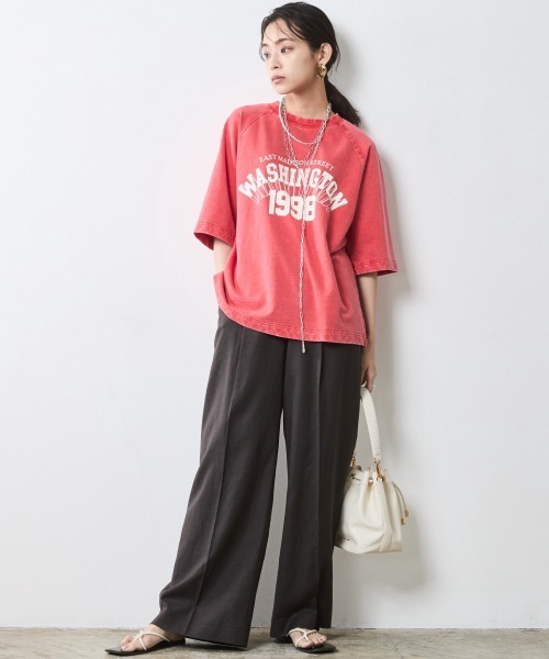 CHIC STYLE(シックスタイル)の「綿100%ミニ裏毛ピグメント染ロゴプリントTシャツ<大きいサイズ有>シックスタイル(Tシャツ/カットソー・レディース・モカ/レッド・5L/4L/3L/LL/L/M)」の10枚目の写真