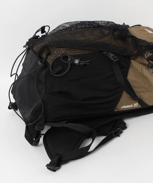 karrimor(カリマー)の「cleave 20(バックパック/リュック・メンズ・ブラウン/ホワイト/チャコールグレー・FREE)」の7枚目の写真
