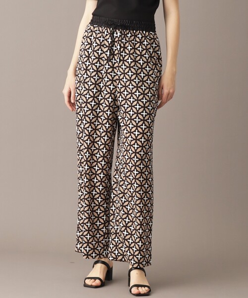 DRESSTERIOR（ドレステリア）の「【ウエストゴム/オリジナル柄】オーバーラップサークルイージーパンツ（その他パンツ・レディース・ベージュ系・34/36/38/40）」の2枚目の写真