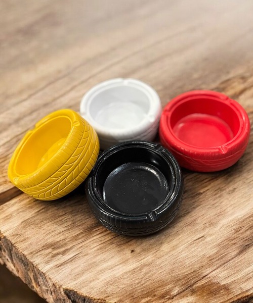 Port（ポート）の「レトロ ユーズド タイヤ デザイン アシュトレイ（アッシュトレイ/ライター・メンズ・ブラック/ホワイト/レッド/イエロー/グリーン・FREE）」の6枚目の写真