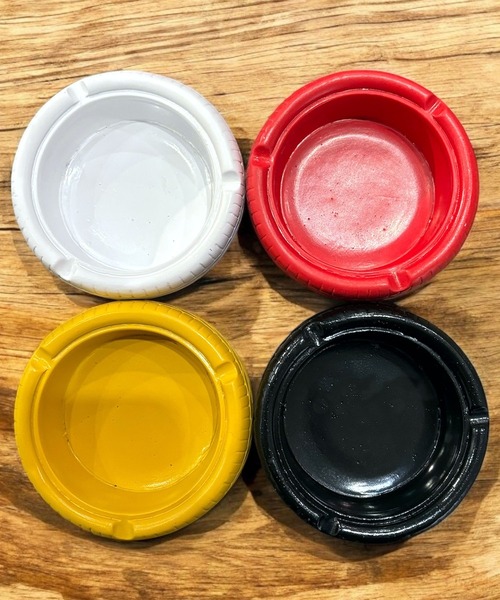 Port（ポート）の「レトロ ユーズド タイヤ デザイン アシュトレイ（アッシュトレイ/ライター・メンズ・ブラック/ホワイト/レッド/イエロー/グリーン・FREE）」の11枚目の写真