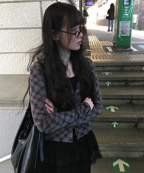 anyonemore（エニワンモア）の「チェック柄スリムフィットカーディガン（Tシャツ/カットソー・レディース・チャコール・FREE）」の4枚目の写真