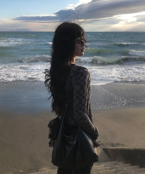 anyonemore（エニワンモア）の「チェック柄スリムフィットカーディガン（Tシャツ/カットソー・レディース・チャコール・FREE）」の12枚目の写真