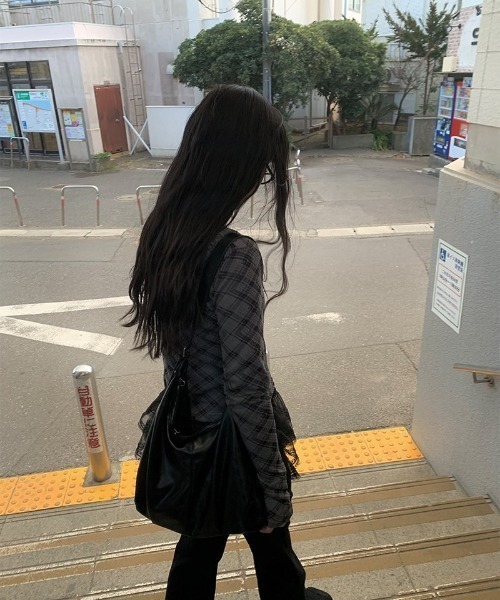 anyonemore（エニワンモア）の「チェック柄スリムフィットカーディガン（Tシャツ/カットソー・レディース・チャコール・FREE）」の10枚目の写真