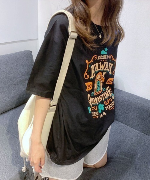 maison de LATIR(メゾンドラティール)の「カラープリントオーバーサイズTシャツ(Tシャツ/カットソー・レディース・ブラック/ホワイト/ピンク・M/L/XL)」の5枚目の写真