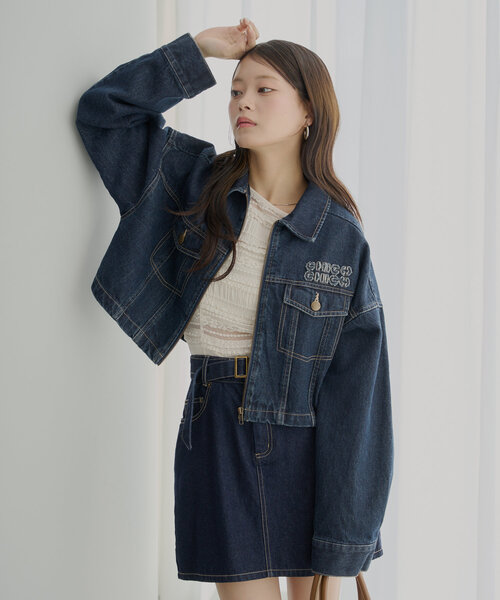 Chico(チコ)の「【2サイズ展開/セットアップ対応】ベルト付きロゴ刺繍台形ミニスカート(スカート・レディース・アイボリー/キャメル/ネイビー・SMALL/MEDIUM)」の13枚目の写真
