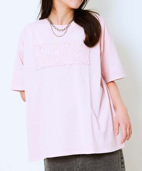 GORGE（ゴージ）の「《ピグメント加工×立体ロゴ》レディース オーバーサイズ Tシャツ 刺繍入り ビッグシルエット 春夏秋（Tシャツ/カットソー・レディース・グレイッシュベージュ/スミクロ/ピンク・F）」の3枚目の写真