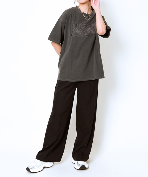 GORGE（ゴージ）の「《ピグメント加工×立体ロゴ》レディース オーバーサイズ Tシャツ 刺繍入り ビッグシルエット 春夏秋（Tシャツ/カットソー・レディース・グレイッシュベージュ/スミクロ/ピンク・F）」の7枚目の写真