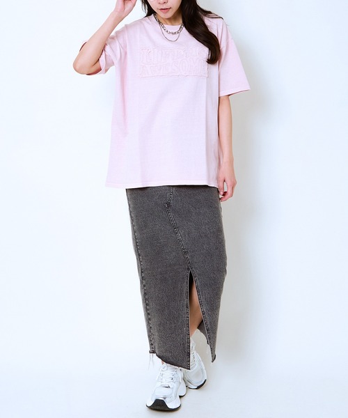 GORGE（ゴージ）の「《ピグメント加工×立体ロゴ》レディース オーバーサイズ Tシャツ 刺繍入り ビッグシルエット 春夏秋（Tシャツ/カットソー・レディース・グレイッシュベージュ/スミクロ/ピンク・F）」の20枚目の写真