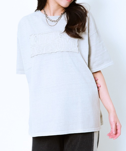 GORGE（ゴージ）の「《ピグメント加工×立体ロゴ》レディース オーバーサイズ Tシャツ 刺繍入り ビッグシルエット 春夏秋（Tシャツ/カットソー・レディース・グレイッシュベージュ/スミクロ/ピンク・F）」の15枚目の写真