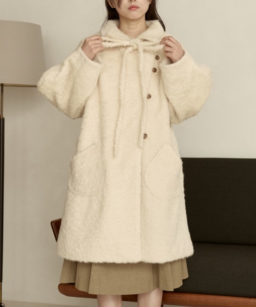 moi tytto（モイテュット）の「【取り外しリボン付き】シャギーミディ