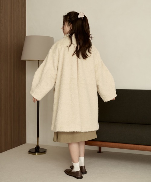 moi tytto（モイテュット）の「【取り外しリボン付き】シャギーミディ