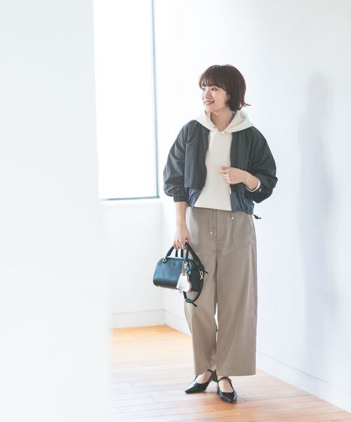 COHINA（コヒナ）の「ウエストデザインドロストパンツ 【低身長・小柄女性】（その他パンツ・レディース・ブルー/ブラック/ベージュ・S-Regular/XS-Regular/S-Short/XS-Short）」の6枚目の写真