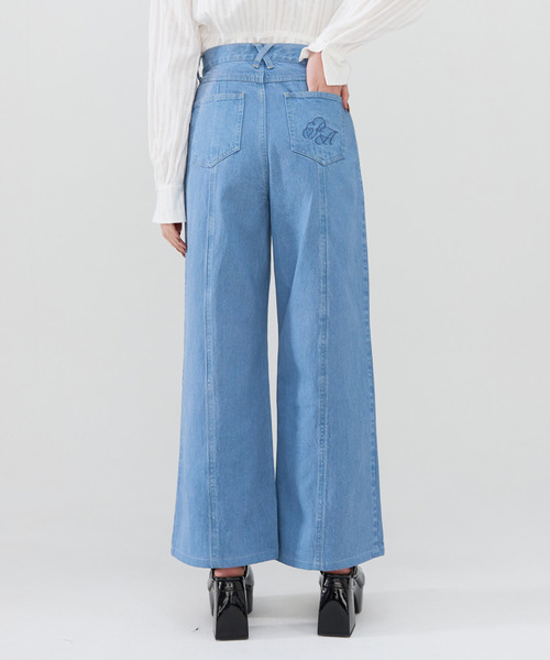 REDYAZEL（レディアゼル）の「ロゴ刺繍タックデニムパンツ（デニムパンツ・レディース・ネイビー/ブルー・MEDIUM/SMALL）」の5枚目の写真