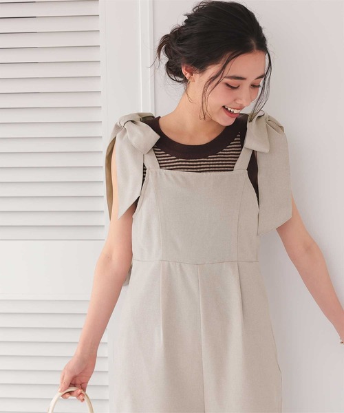 titivate（ティティベイト）の「ライトエステル肩リボンサロペット（サロペット/オーバーオール・レディース・グレイッシュベージュ/チャコール・M）」の17枚目の写真